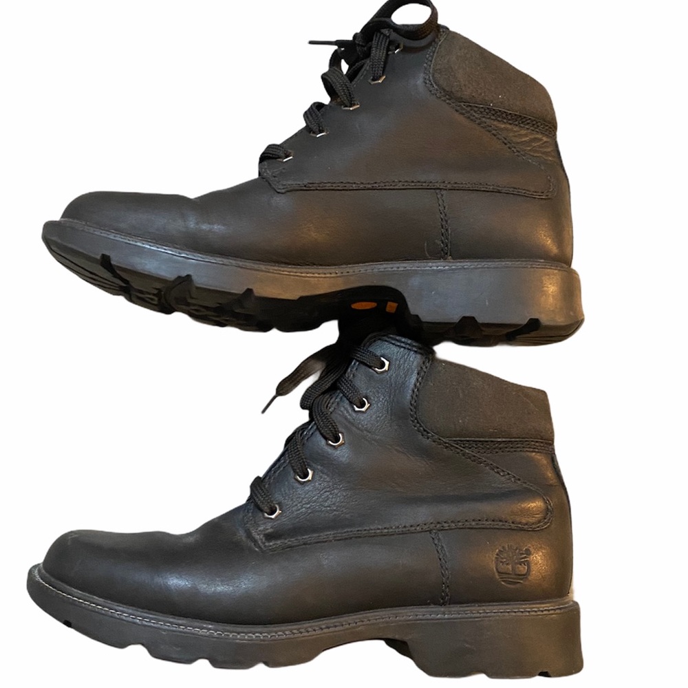 Timberland black leather boots. Like new